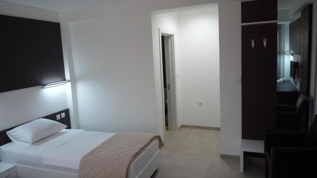 Apartments Good Night Nis Room photo